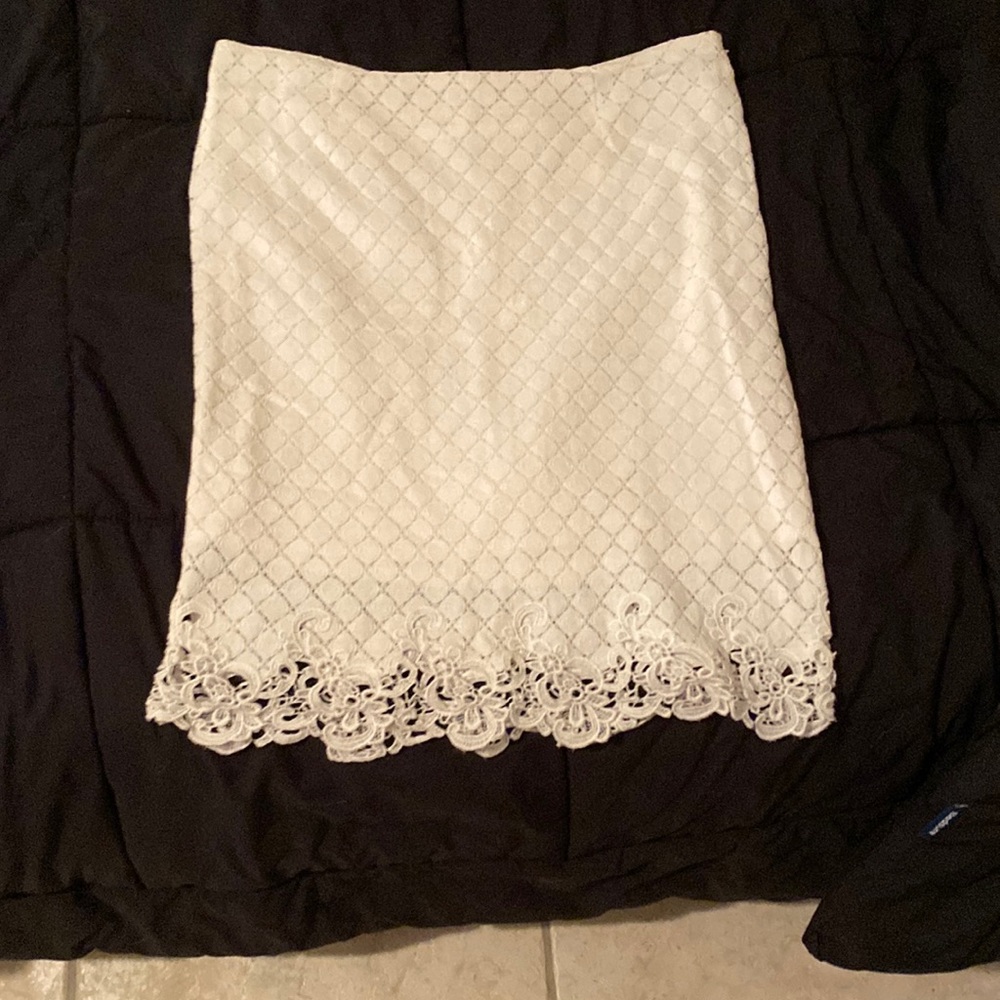Women’s skirt size 8